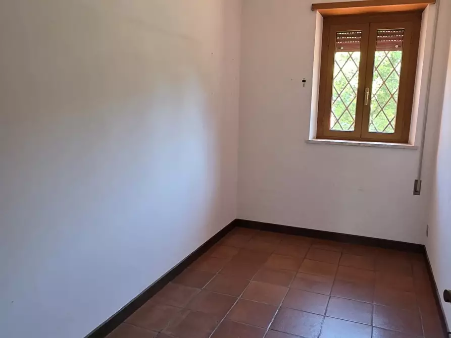 Immagine 38 di Villa in vendita  in Via Aldo Moro 11 a Castelnuovo Di Porto
