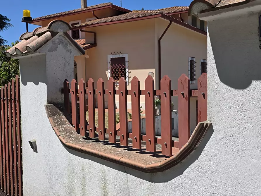 Immagine 59 di Villa in vendita  in Via Aldo Moro 11 a Castelnuovo Di Porto