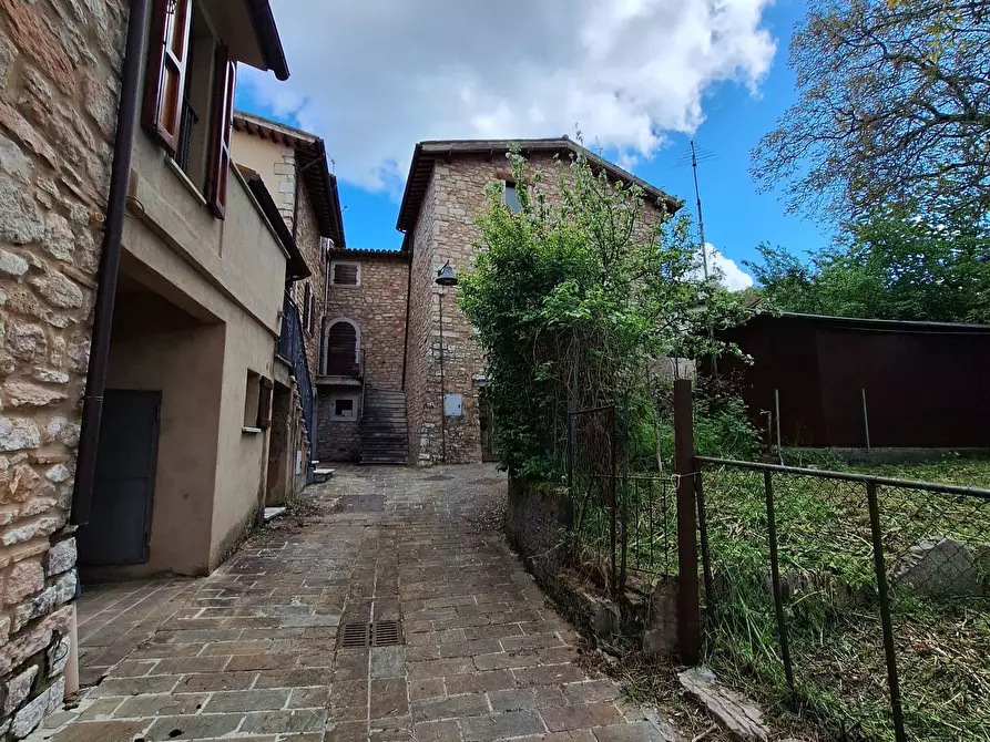 Immagine 30 di Attico in vendita  in Via Folignate 1 a Visso