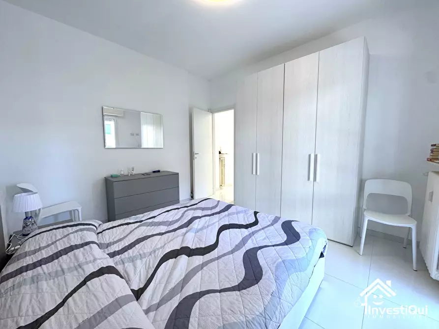 Immagine 15 di Bilocale in vendita  in Viale della Repubblica 91 a Pietra Ligure