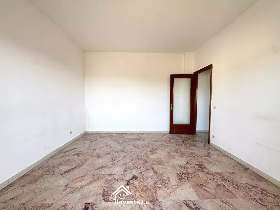 Immagine 23 di Bilocale in vendita  in Viale Riviera 22 a Pietra Ligure