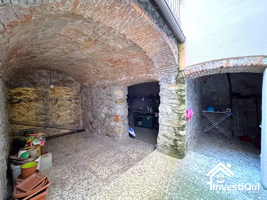 Immagine 40 di Pentalocale in vendita  in Piazza Umberto 1 a Tovo San Giacomo