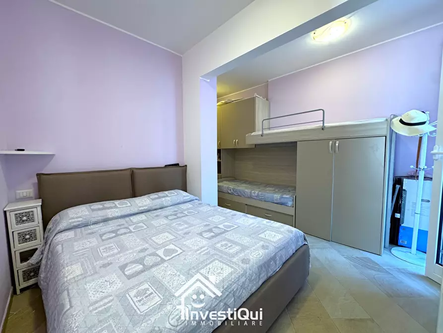 Immagine 9 di Bilocale in vendita  in Via N. Paganini 46 a Pietra Ligure