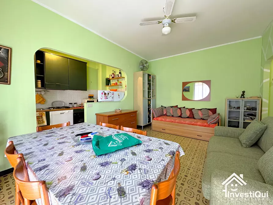 Immagine 5 di Bilocale in vendita  in Via Eugenio Montale 21 a Pietra Ligure