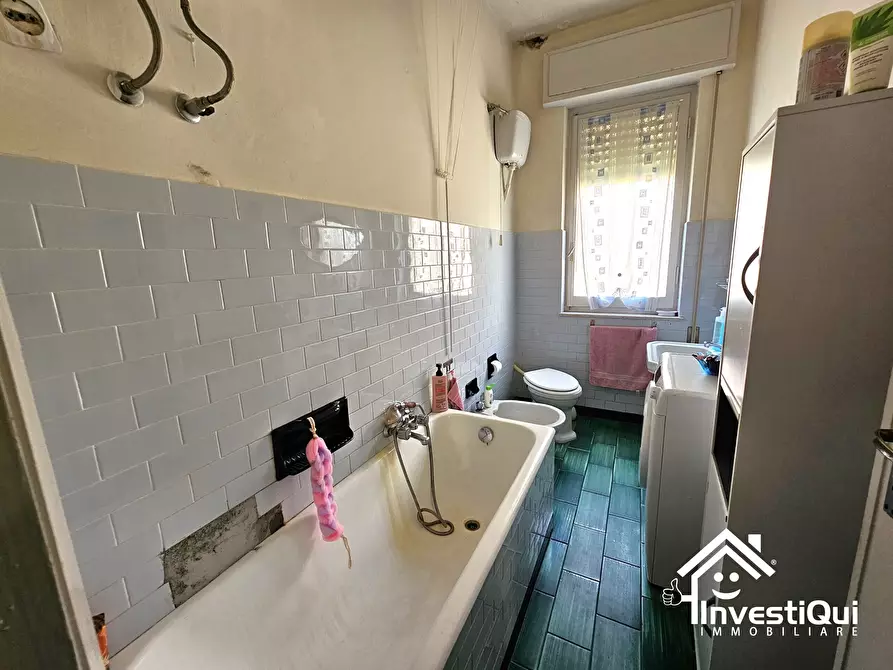 Immagine 16 di Bilocale in vendita  in Via Pavia 9 a Pietra Ligure