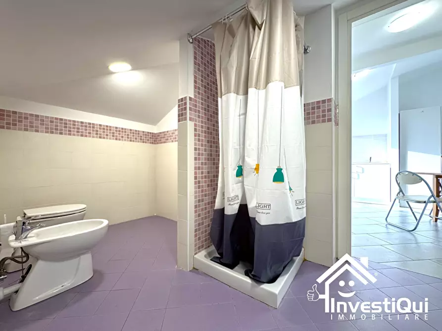 Immagine 17 di Bilocale in vendita  in Viale della Repubblica 60 a Pietra Ligure