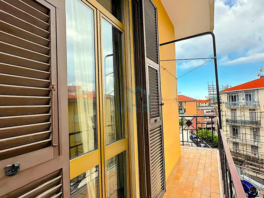 Immagine 22 di Appartamento in vendita  in Via Giuseppe Nervi 2 a Savona