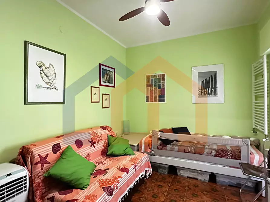 Immagine 24 di Quadrilocale in vendita  in Via de Negri 8 a Bergeggi