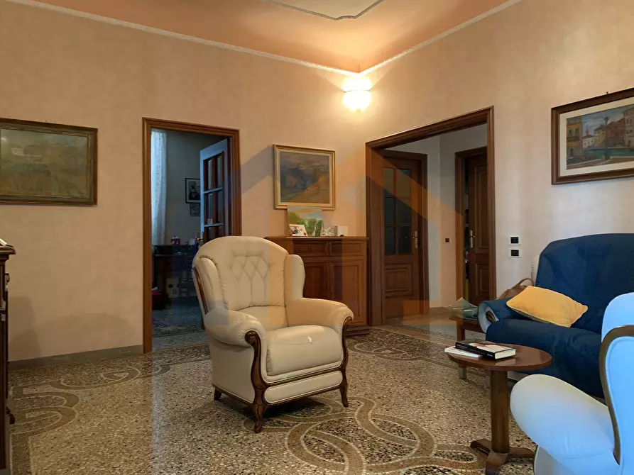 Immagine 3 di Appartamento in vendita  in Via Giovanni Amendola a Savona