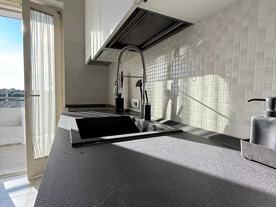 Immagine 4 di Trilocale in vendita  in Via Appennini 55 a Fonte Nuova