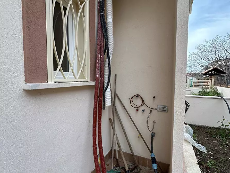 Immagine 41 di Casa bifamiliare in vendita  in Via Giacomo Leopardi a Fonte Nuova