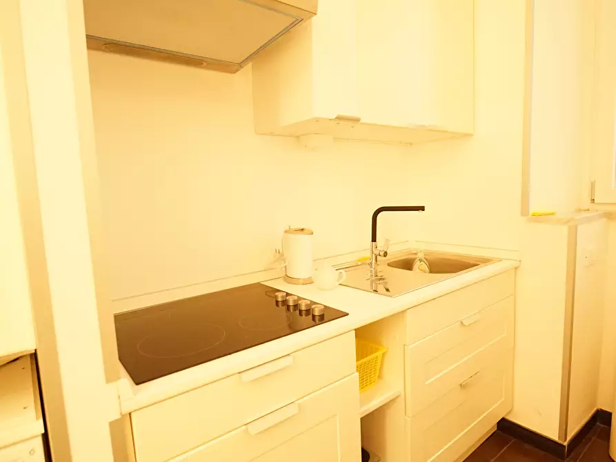 Immagine 8 di Trilocale in affitto  a Chiavari