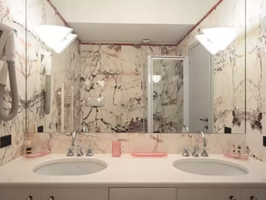 Immagine 32 di Quadrilocale in affitto  a Chiavari