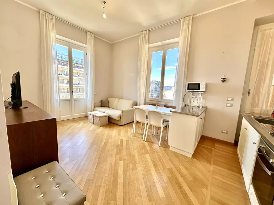 Immagine 1 di Trilocale in affitto  in Piazza Madonna dell'Orto a Chiavari