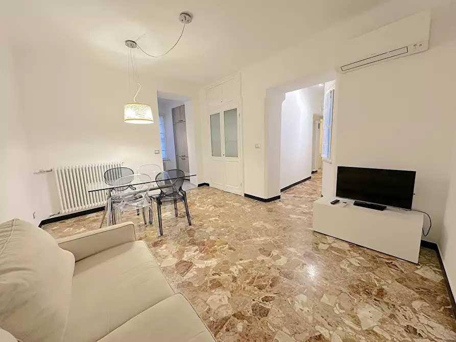 Immagine 2 di Pentalocale in affitto  a Chiavari