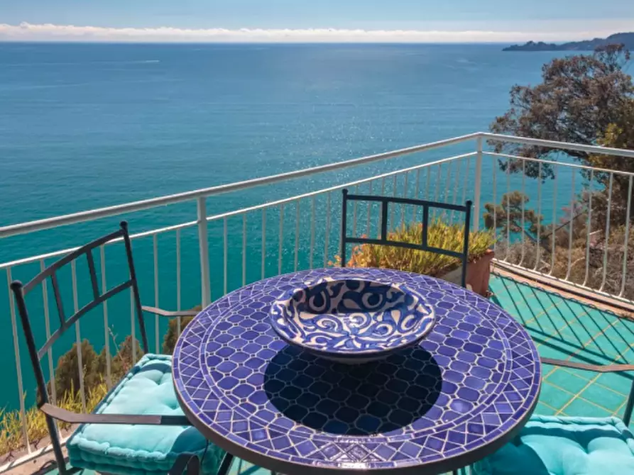 Immagine 30 di Quadrilocale in affitto  a Chiavari