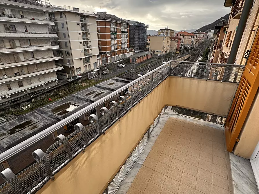 Immagine 25 di Trilocale in affitto  in Piazza Madonna dell'Orto a Chiavari