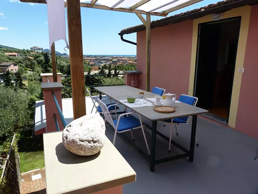 Immagine 11 di Casa bifamiliare in affitto  a Chiavari