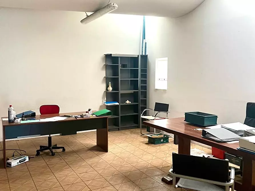 Immagine 12 di Capannone industriale in vendita  in Via Castronella a Campi Bisenzio