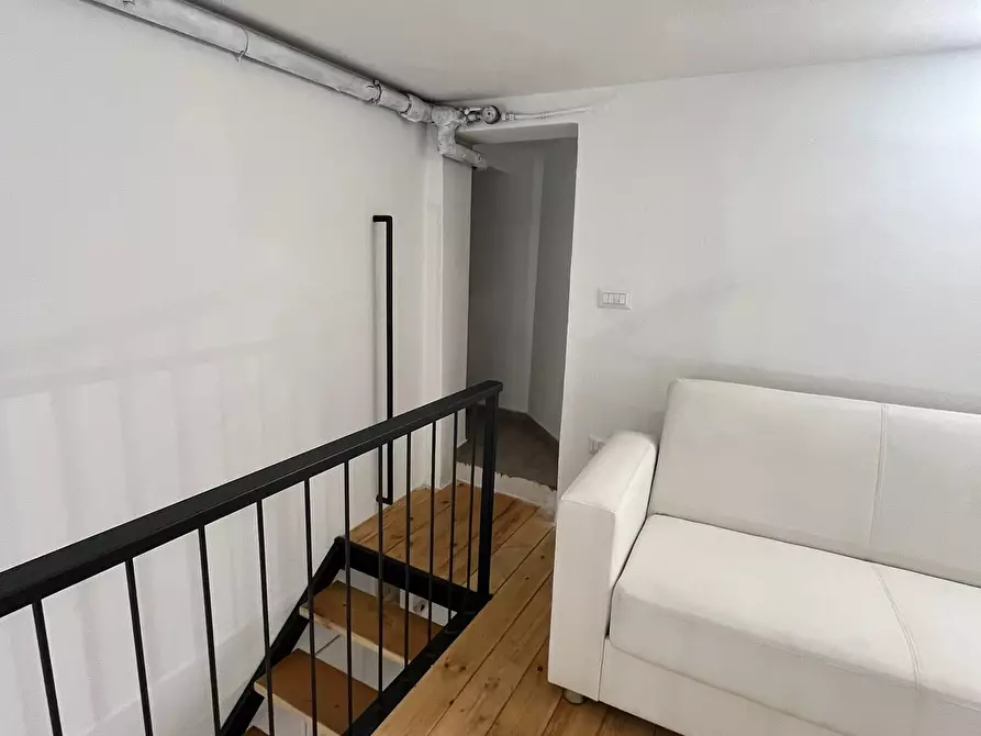 Immagine 9 di Laboratorio in affitto  in Via Baracca a Firenze