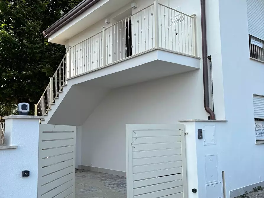 Immagine 13 di Appartamento in vendita  in Via Fossa Abate a Camaiore