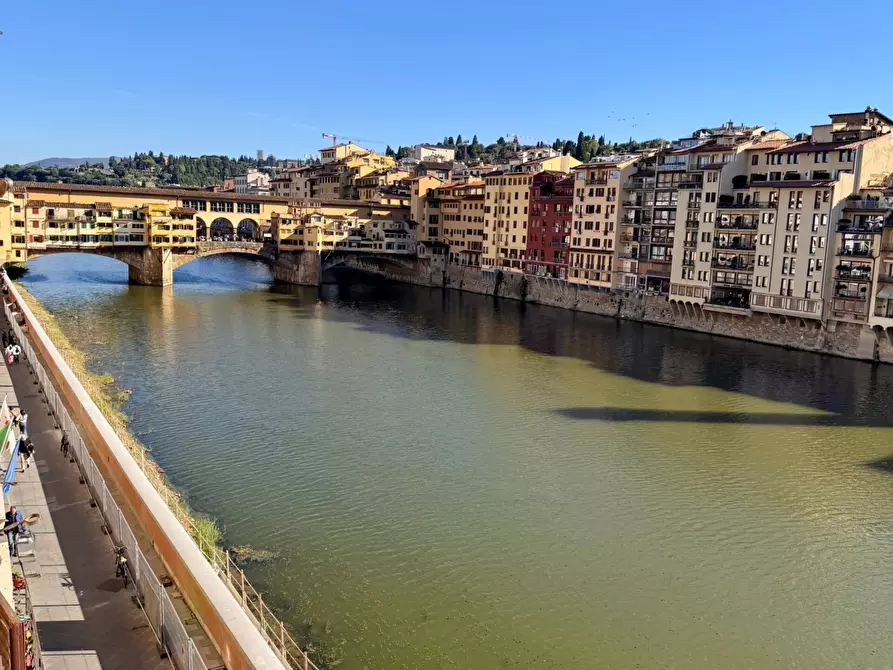 Immagine 11 di Trilocale in affitto  in Lungarno Acciaioli a Firenze