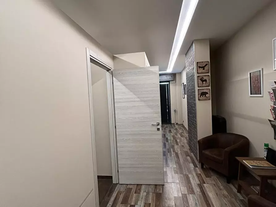 Immagine 9 di Locale commerciale in vendita  in Via Francesco Corteccia a Firenze