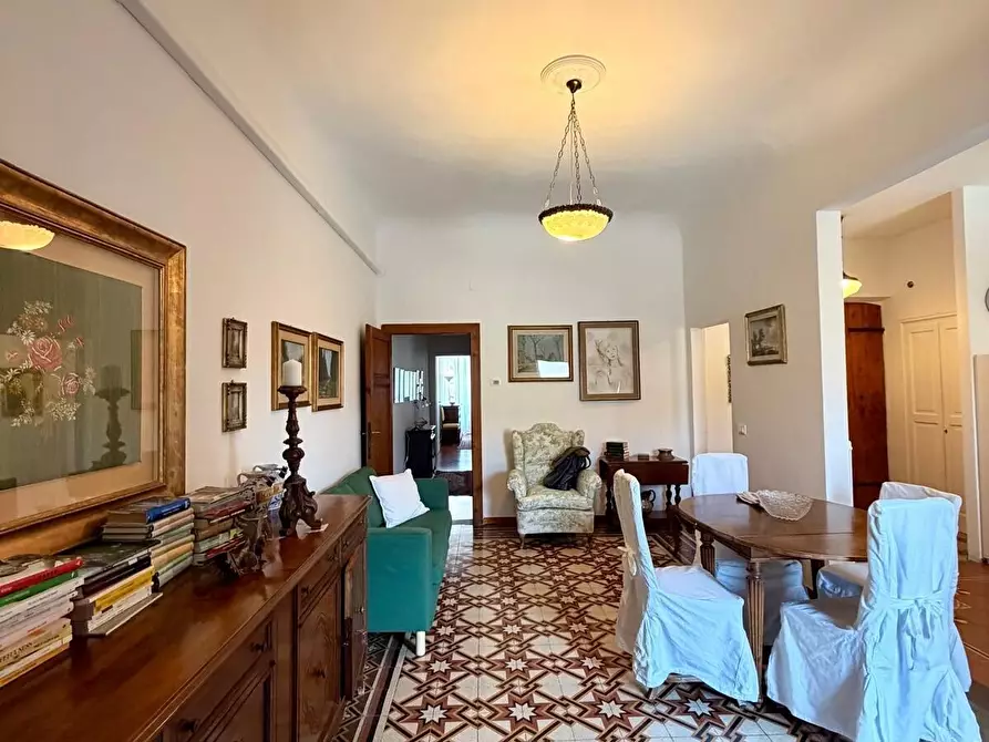 Immagine 13 di Quadrilocale in affitto  in Via Giuseppe Garibaldi a Firenze