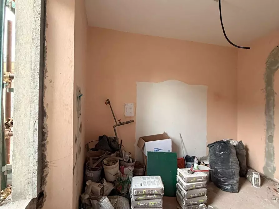 Immagine 16 di Trilocale in vendita  in Via Fratelli Bandiera a Firenze