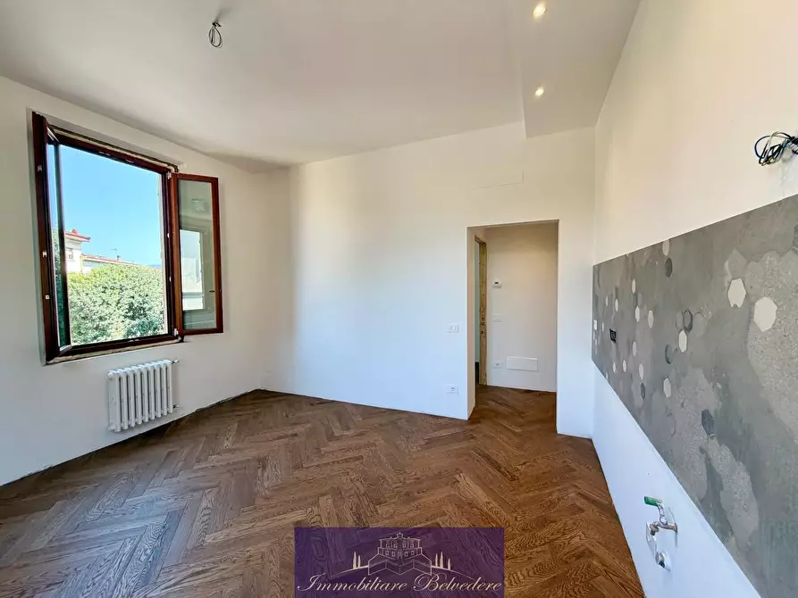 Immagine 14 di Trilocale in vendita  in Via Caponsacchi a Firenze