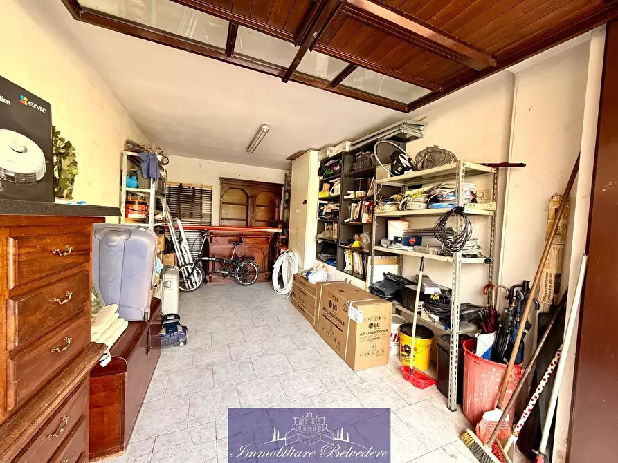 Immagine 24 di Appartamento in vendita  in Via del Giglio a Campi Bisenzio