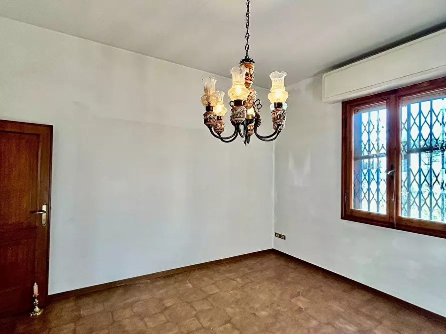 Immagine 4 di Trilocale in vendita  in Via San Francesco d' Assisi a Lastra A Signa