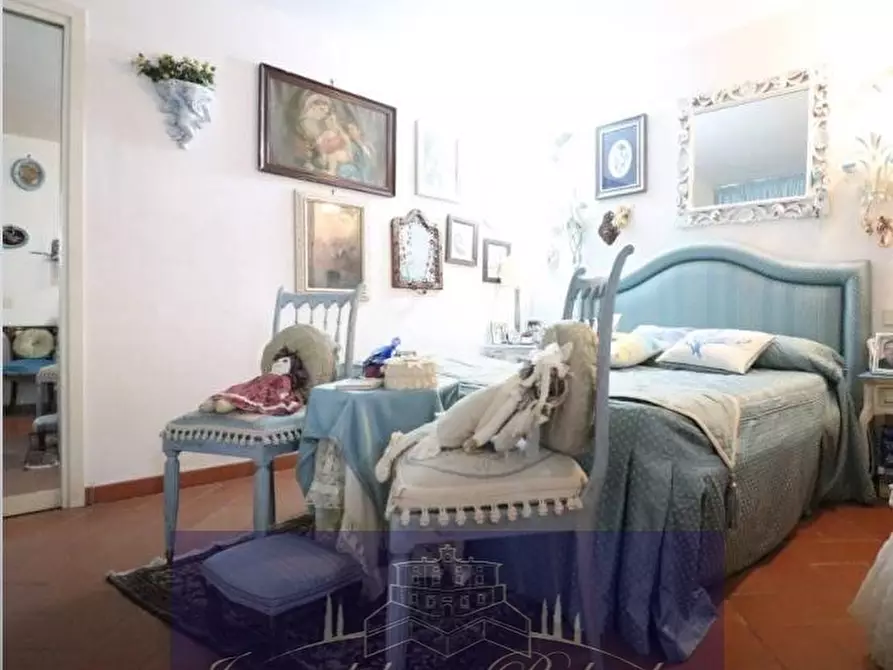 Immagine 5 di Villa in vendita  in Via dei Bagni a Greve In Chianti