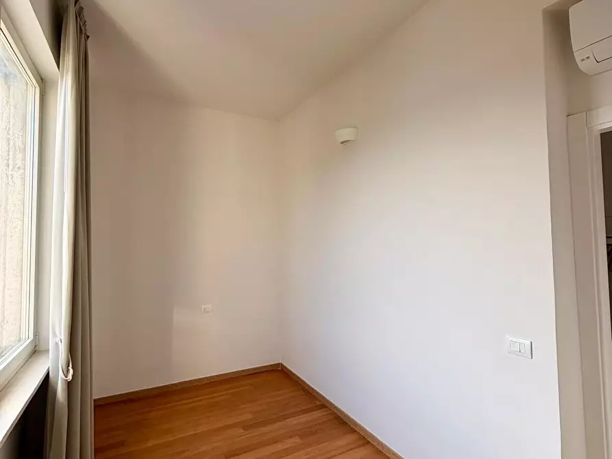 Immagine 12 di Trilocale in affitto  in Via Giambologna a Firenze