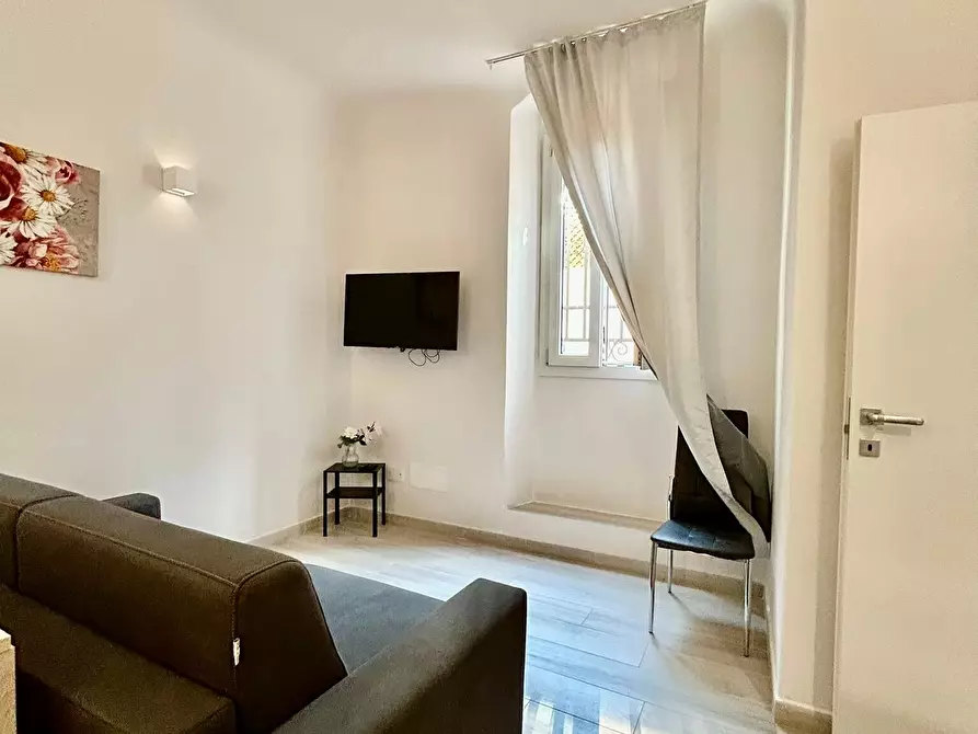 Immagine 6 di Bilocale in affitto  in Via Cimabue a Firenze