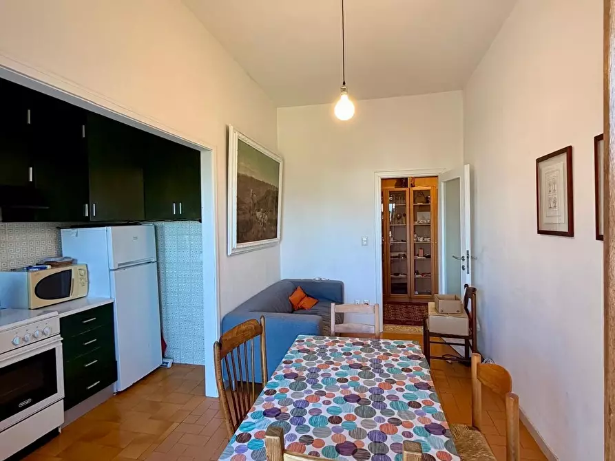 Immagine 18 di Trilocale in vendita  in Via Cimarosa a Scandicci