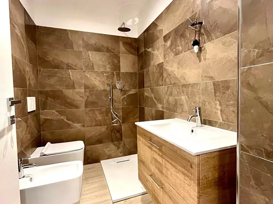 Immagine 5 di Trilocale in vendita  in Via Baracchini a Firenze