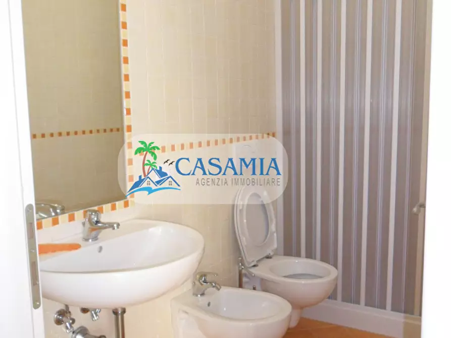 Immagine 5 di Trilocale in vendita  in via Leopardi a Grottammare