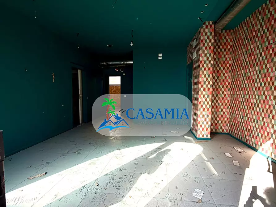 Immagine 1 di Locale commerciale in vendita  a San Benedetto Del Tronto