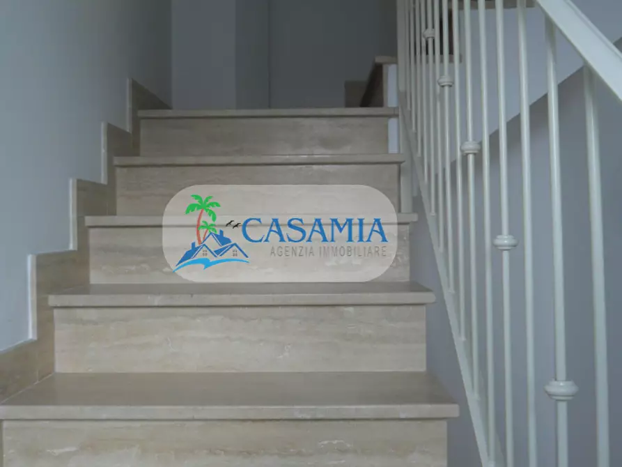 Immagine 14 di Trilocale in vendita  in via Leopardi a Grottammare