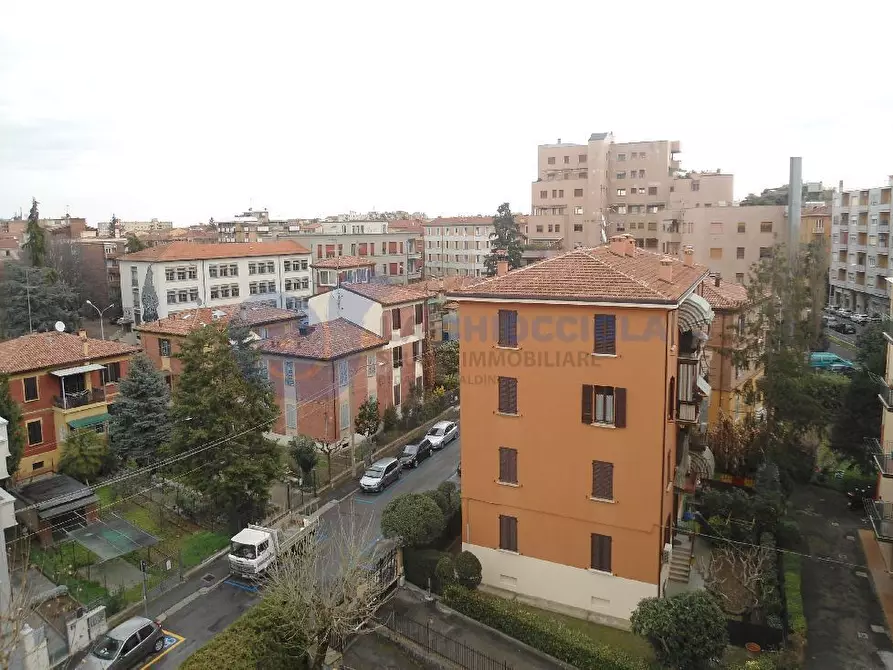 Immagine 17 di Trilocale in affitto  in via Valdossola a Bologna