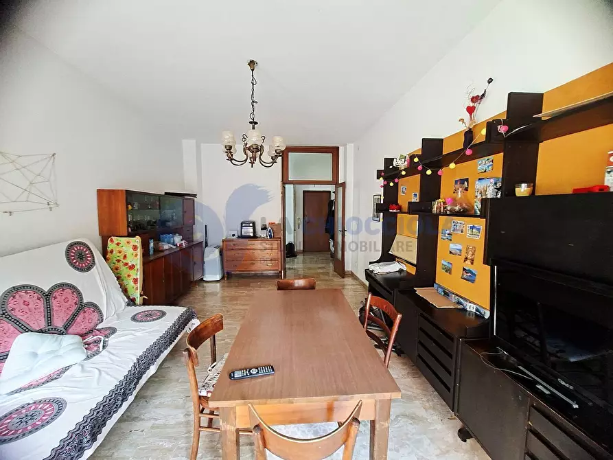 Immagine 13 di Pentalocale in vendita  in VIA CIPRIANI a Bologna