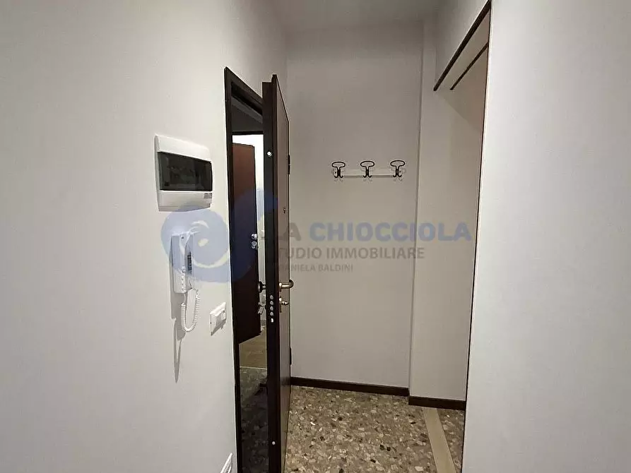 Immagine 5 di Bilocale in affitto  in Via Emilia Levante a Bologna