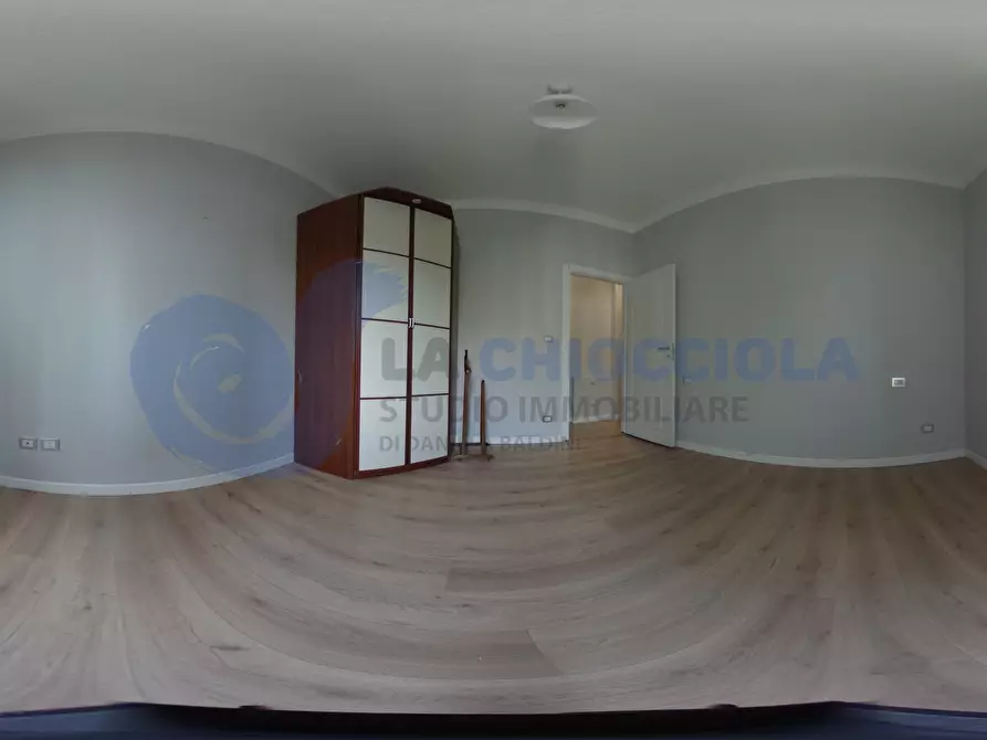 Immagine 39 di Trilocale in affitto  in VIA RANZANI a Bologna