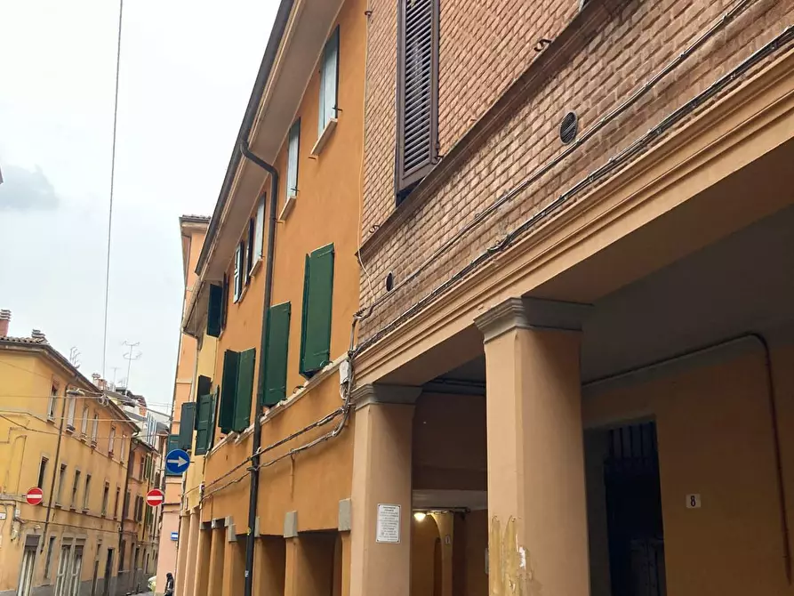 Immagine 37 di Bilocale in affitto  in Via degli Angeli a Bologna