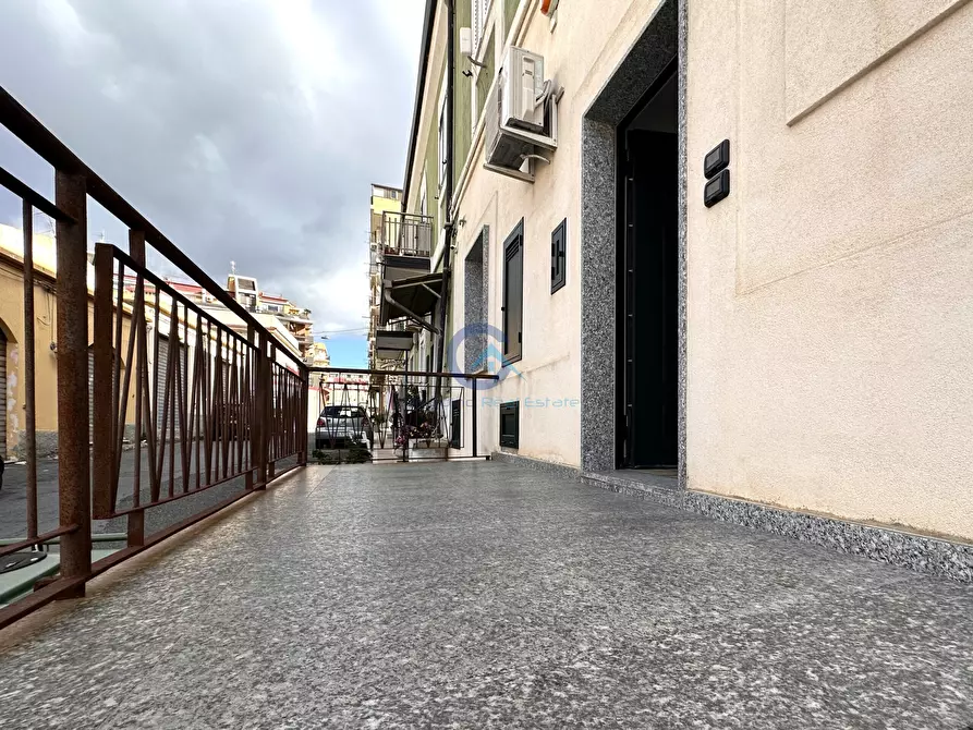 Immagine 16 di Trilocale in vendita  in via Lungomare Stefano Pugliese 54 a Catanzaro