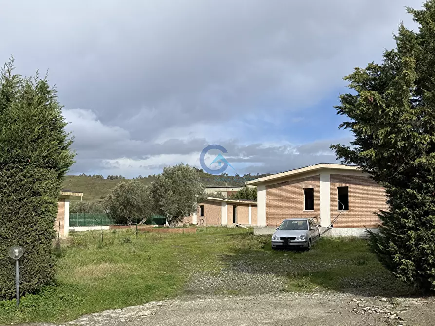 Immagine 1 di Villa in vendita  in Contrada Mula 26 a Catanzaro