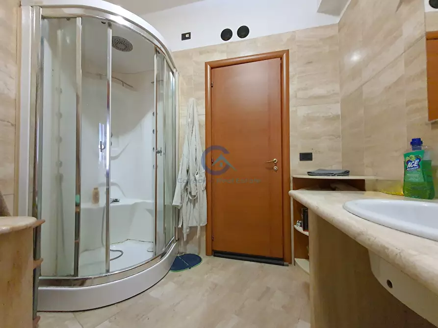 Immagine 16 di Trilocale in vendita  in Viale Vincenzo de Filippis 122 a Catanzaro