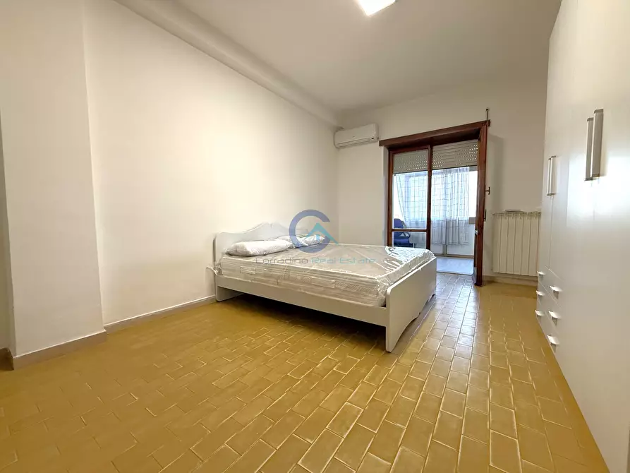 Immagine 6 di Stanza singola in affitto  a Catanzaro