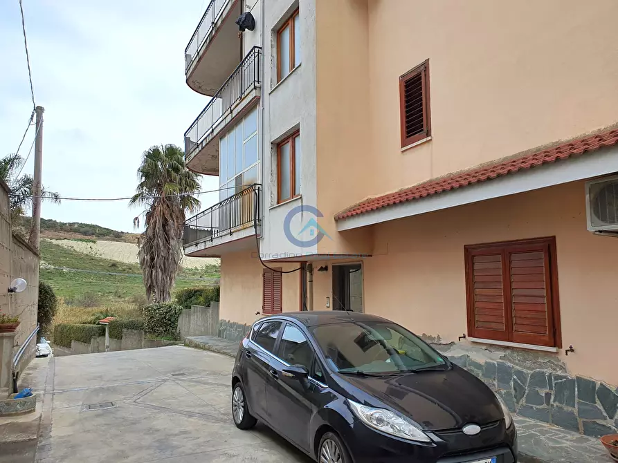 Immagine 5 di Pentalocale in vendita  a Catanzaro